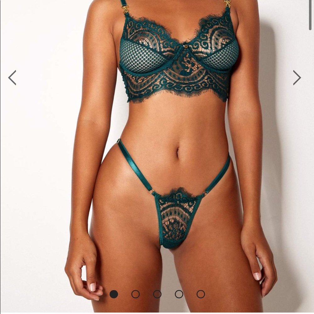 2 NWT Gooseberry Intimates Full on Glam Thong